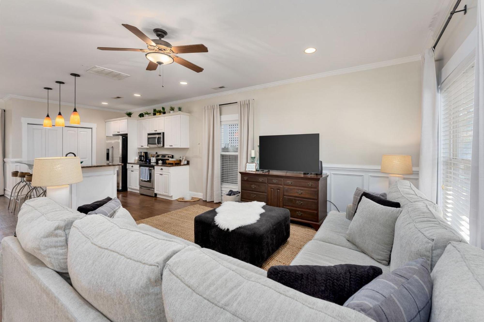 Downtown Wilmington Home ~ Pet Friendly Экстерьер фото